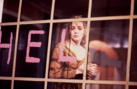 Ножницы — кадр 12
