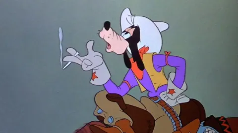 Салют, друзья! — кадр 2
