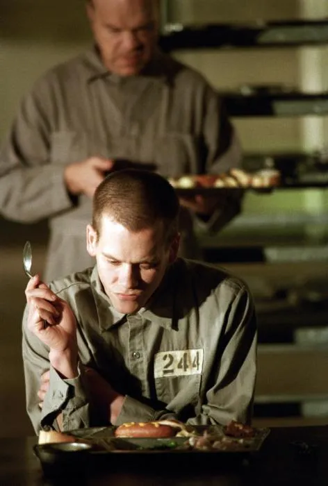 Убийство первой степени — кадр 10