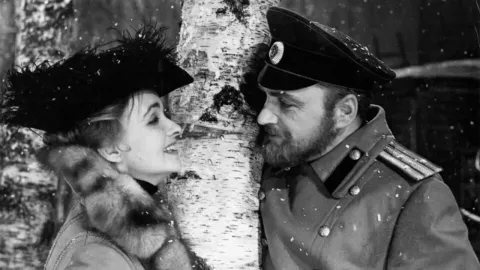 Три сестры — кадр 1