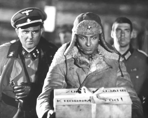 Женя, Женечка и «Катюша» — кадр 11