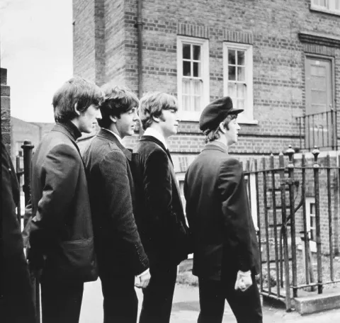 The Beatles: Вечер трудного дня — кадр 2
