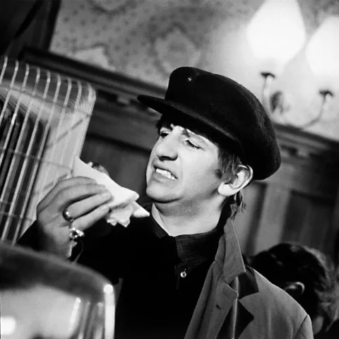 The Beatles: Вечер трудного дня — кадр 7