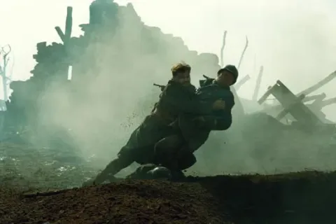 Долгая помолвка — кадр 9