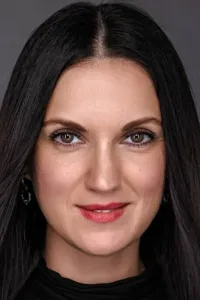 Алёна Азарова