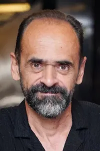 Сиамак Адиб