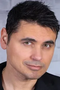Винни Велес