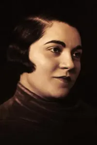 Элла Гомбасёги