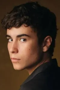 Тео Солер